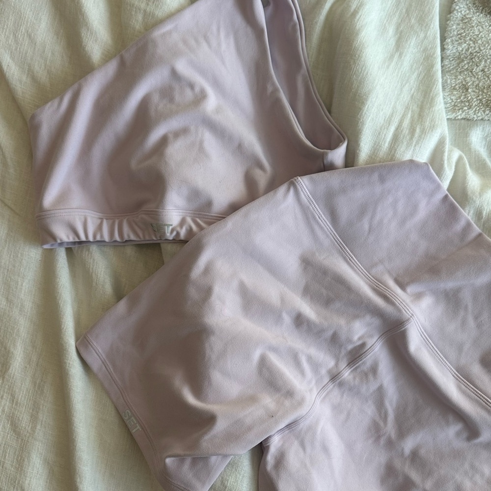 SET Active Lilac Sports Bra and Shorts